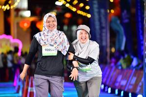 BIB: 9005, 90004
                            <button type="button" onclick="openModal(21804460)" class="btn btn-primary btn-sm float-right btn-popup" data-toggle="modal" data-target=".modal-high-quality">
                        <i class="fas fa-shopping-cart"></i> Add to Cart
                    </button>
                                            <button type="button" onclick="isThisMe(21804460, true)" class="btn btn-success btn-sm float-right btn-popup btn-isme hidden" data-toggle="tooltip" data-placement="bottom" title="นี่คือรูปของคุณใช่ไหม คลิกที่นี่เพื่อเอาเข้าอัลบั้ม">
                        <i class="fas fa-plus"></i> Add to album
                    </button>
                    <button type="button" onclick="isThisMe(21804460, false)" class="btn btn-warning btn-sm float-right btn-popup btn-isnotme hidden">
                        <i class="fas fa-ban"></i> Remove from album
                    </button>